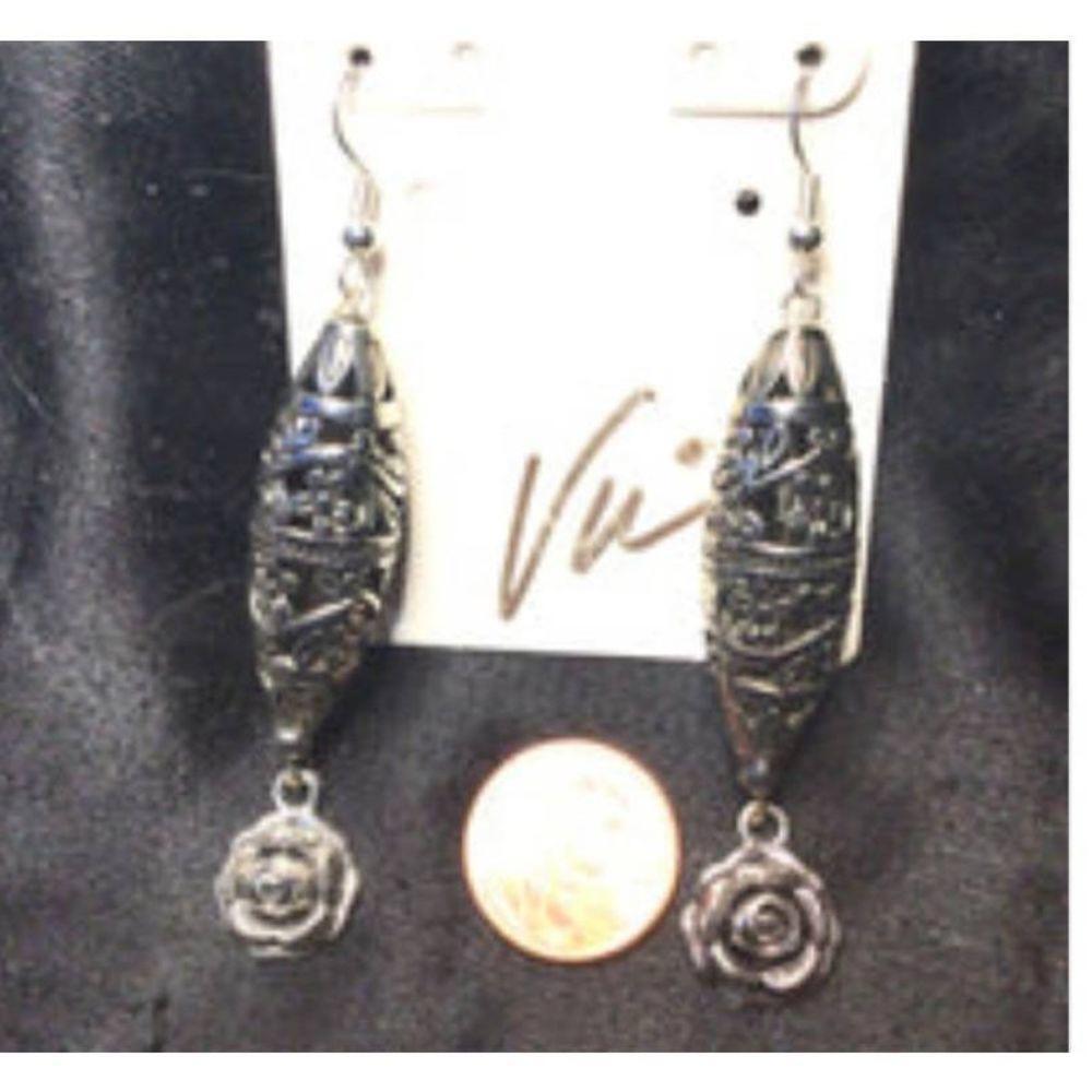 V Cone Rose Earrings
